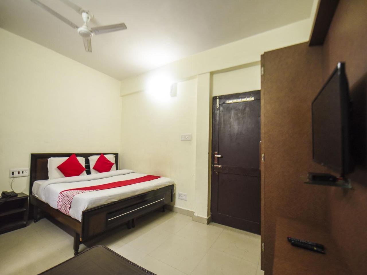 Oyo 7905 Holiday Inn Dalhousie Εξωτερικό φωτογραφία