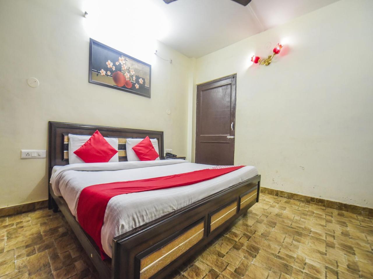 Oyo 7905 Holiday Inn Dalhousie Εξωτερικό φωτογραφία