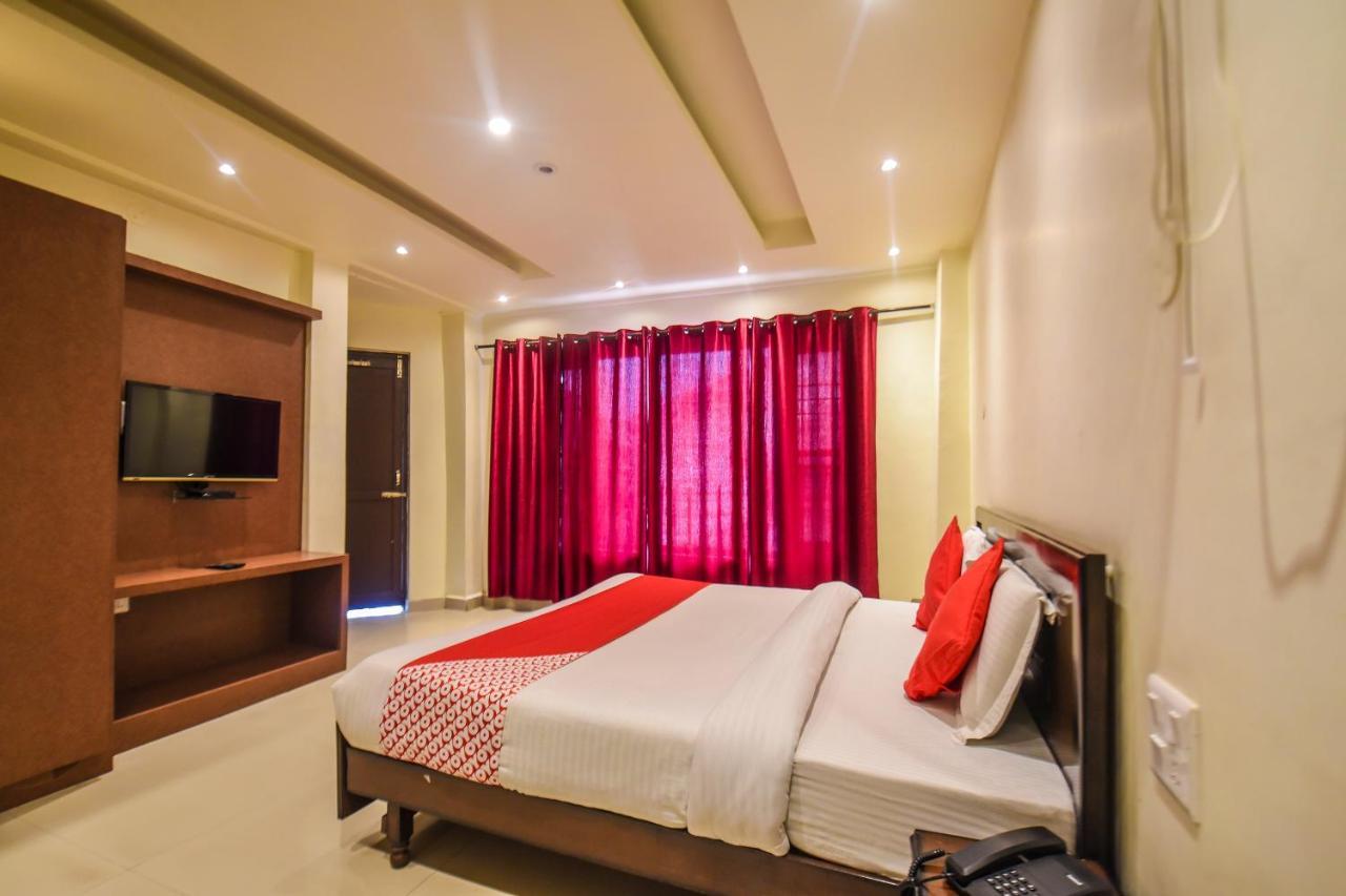 Oyo 7905 Holiday Inn Dalhousie Εξωτερικό φωτογραφία